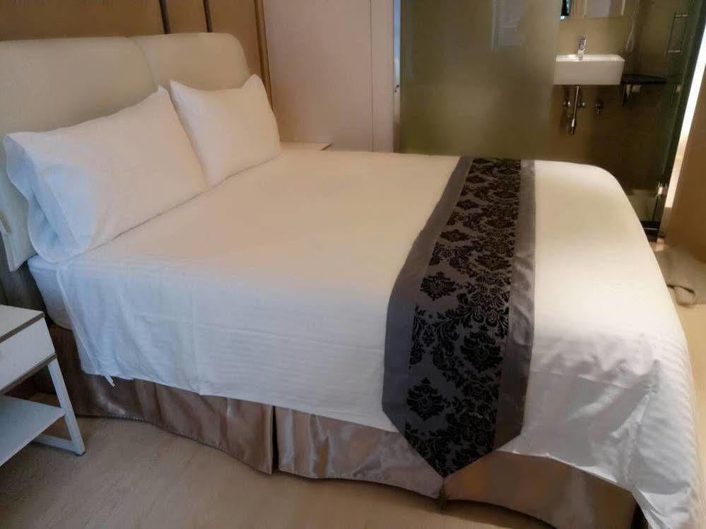 Open Room Hotel Tansuj Kültér fotó