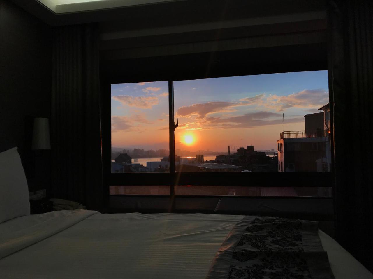 Open Room Hotel Tansuj Kültér fotó