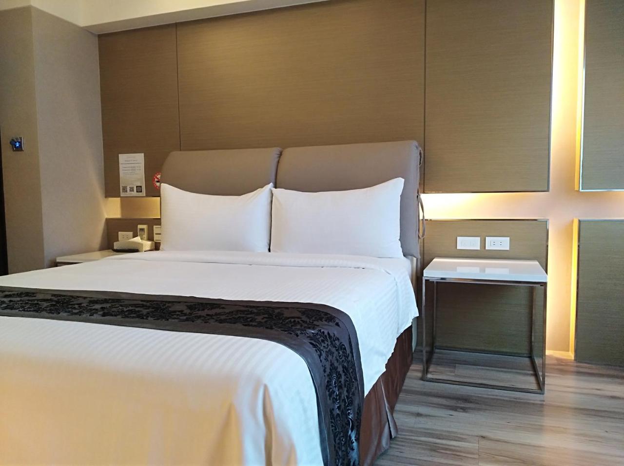 Open Room Hotel Tansuj Kültér fotó